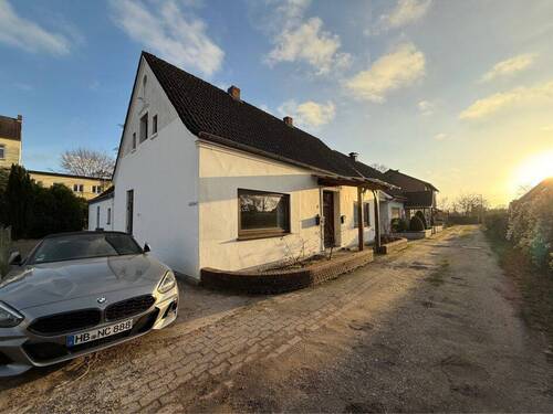 Straßenansicht - 6 Zimmer Einfamilienhaus zum Kaufen in Achim