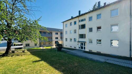 Außenansicht - Etagenwohnung zum Kaufen in Amberg