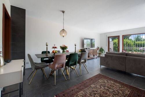 Esszimmer - Gepflegtes Reihenhaus mit Garten und sonniger Lage - Frankfurt-Nied