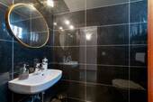 Gäste-WC - 6 Zimmer Reihenmittelhaus in Frankfurt am Main