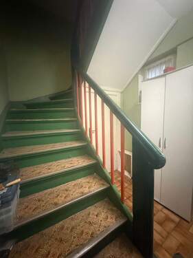 Treppenhaus - Mehrfamilienhaus, Wohnhaus mit 146,00 m&sup2; in Berlin zum Kaufen