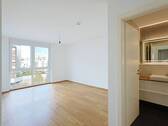 Elternschlafzimmer mit Bad en Suite - 