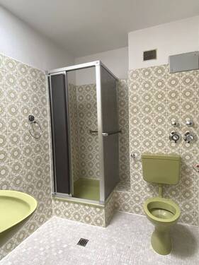 Zweites Duschbad - 