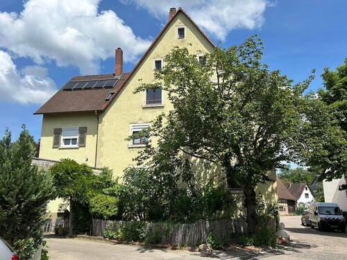 Aussenansicht - Wohnen mit Charakter und Altbauflair