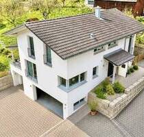 Attraktives Einfamilienhaus mit großzügigem Garten im Grünen - Hohentengen am Hochrhein Bergöschingen
