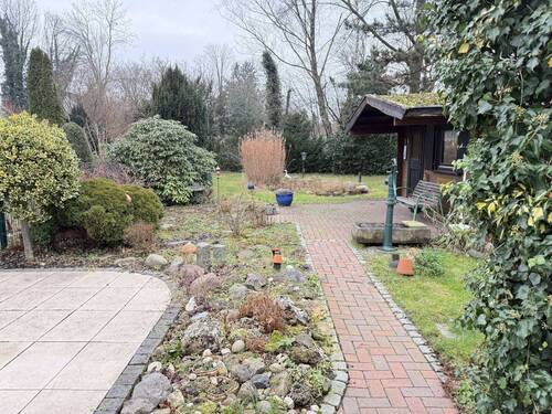 GROßER GARTEN - 