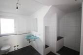 Badezimmer - Etagenwohnung mit 78,00 m² in Neufahrn bei Freising zur Miete