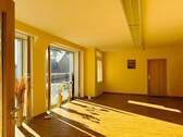 Gewerbe im EG (2) - Mehrfamilienhaus, Wohnhaus mit 252,50 m² in Großharthau zum Kaufen