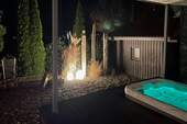 Außen-Whirpool und Dusche - 