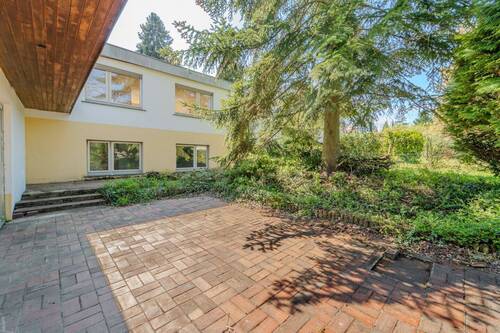 Terrasse mit Garten - 