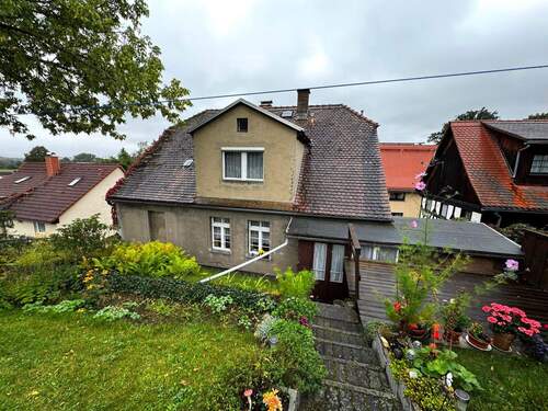 Blick vom Garten - 8 Zimmer Einfamilienhaus zum Kaufen in Hirschfelde