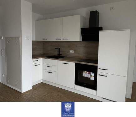 EBK - Moderne Dachgeschosswohnung mit Balkon im Erstbezug! Großer Balkon, EBK, Lift!