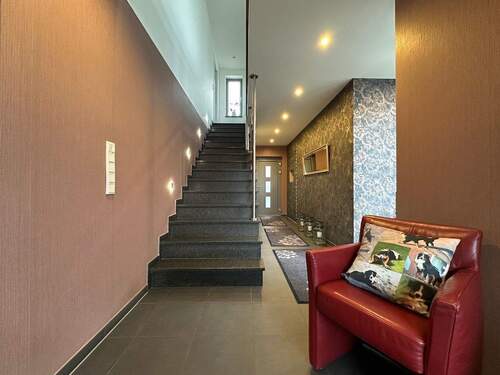 Flur - Hochwertiges Architektenhaus in gefragter Wohnlage