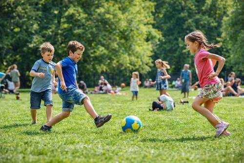 Englischer Garten KI Bild - 