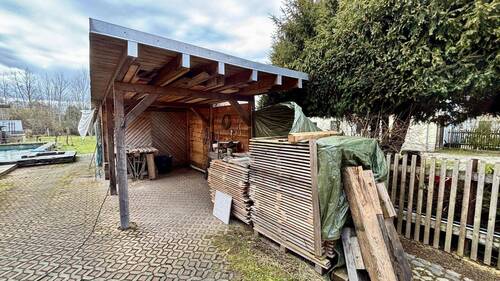 Schuppen mit Carport - 