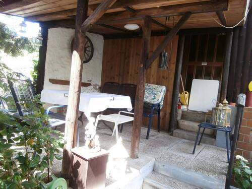 Freisitz mit Gartenhaus - 