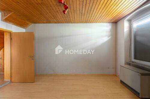 1. OG Schlafzimmer 1 1 - 