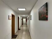 Flur, Eingang Mieteinheit, Gegenblick - 