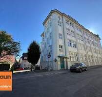 Stilvolle 3,5-Zimmer-Stadtwohnung in VS-Schwenningen, inkl. Einbauküche und Doppelparker-Stellplatz - Villingen-Schwenningen