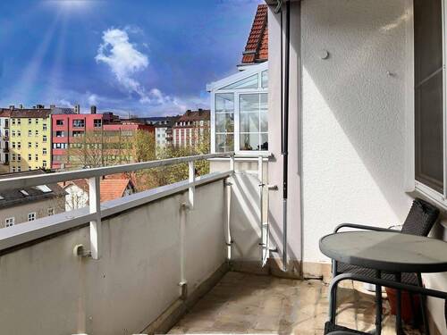 Loggia - Voll möblierte 3-Zimmerwohnung mit Loggia in Toplage von Kassel-Süd