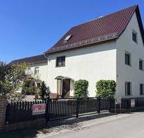 Großes Wohnanwesen mit Haupthaus, Nebenwohnung, Nebengelass und Garagen - sofort beziehbar - Gröden