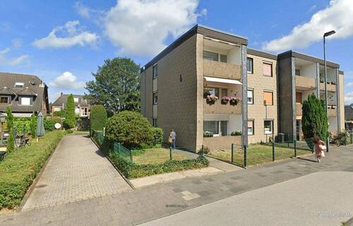 Zugang u. Zufahrt Strümper Str - Freundliche u. lichtdurchflutete 2ZKB-Whg. mit Balkon u. Garage
