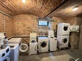 Im Waschraum - 
