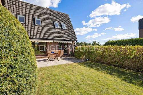 Blick auf die sonnige Terrasse - 