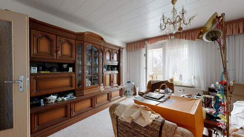 Wohnzimmer - Etagenwohnung mit 65,00 m&sup2; in Groitzsch zum Kaufen