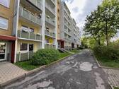 Außenbereich 1.jpg - Familienfreundliche 4-Zimmer-Wohnung nahe öffentlichem Nahverkehr in Zwickau
