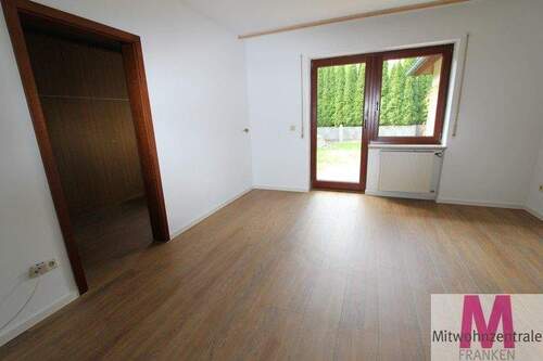  Schlafen 1 - Mehrfamilienhaus, Wohnhaus mit 190,00 m² in Nürnberg zur Miete