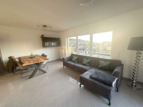 Wohnzimmer - 3 Zimmer Etagenwohnung zum Kaufen in Nittel