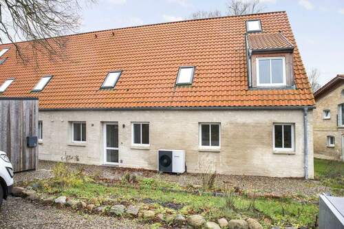 Außenansicht Haustür - 6 Zimmer Reihenendhaus zur Miete in Kosel / Bohnert