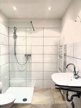 Whg. 1 - Badezimmer - 