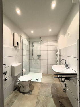 Whg. 1 - Badezimmer - 
