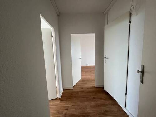 Flur.jpg - 3 Zimmer Etagenwohnung in Zwickau