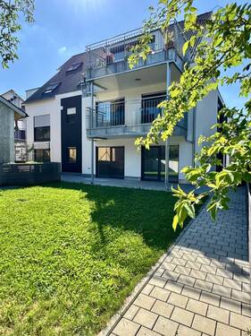 Hausansicht - 3 Zimmer Wohnung mit Garten im Herzen von Friedingen