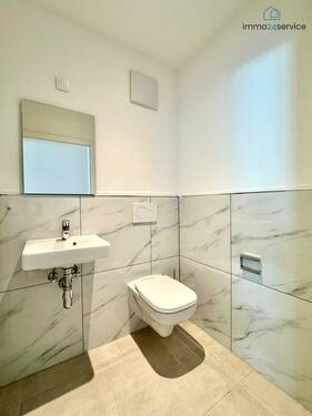 Gäste WC - 3 Zimmer Etagenwohnung in Singen