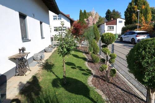 Ostseitiger Ziergarten - 