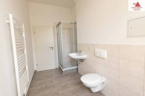 Bad - 1 Zimmer Etagenwohnung in Annaberg-Buchholz