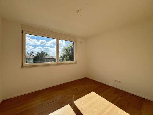 Zimmer 2 - 