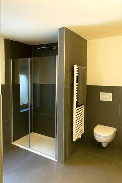 Badezimmer - 2 Zimmer Etagenwohnung zur Miete in Schwaikheim