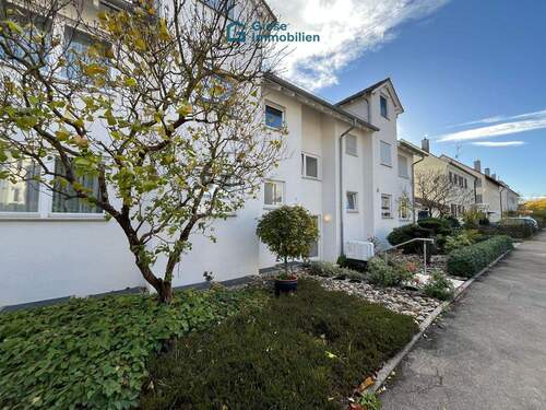 Vorderseite - 2 Zimmer Etagenwohnung zur Miete in Stuttgart / Degerloch