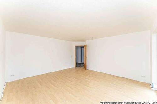 Wohnzimmer - 3 Zimmer Etagenwohnung in Berlin