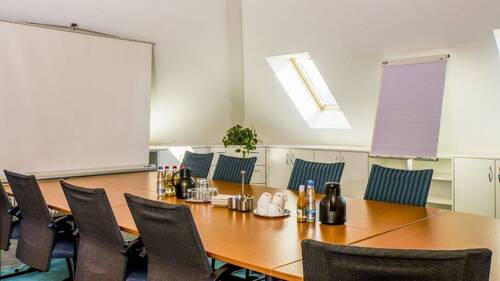 Konferenzraum / Tag - Vollservice Büro & Konferenzräume: flexibel, möbliert, tagesweise nutzbar