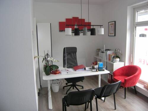 Empfangszimmer - Gewerbeobjekt (Büro, Produktion, Verkauf) in Lauf