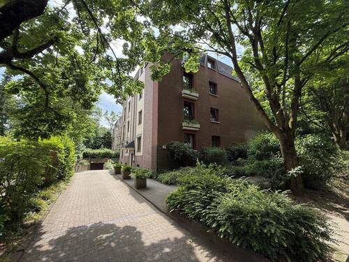 Außenansicht - Viel Licht, viel Luft - 2,5 Zimmer mit großer Südwest-Loggia in Altona-Nord