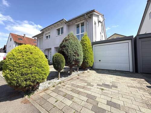 Ansicht - 6 Zimmer Doppelhaushälfte zum Kaufen in Steinenbronn