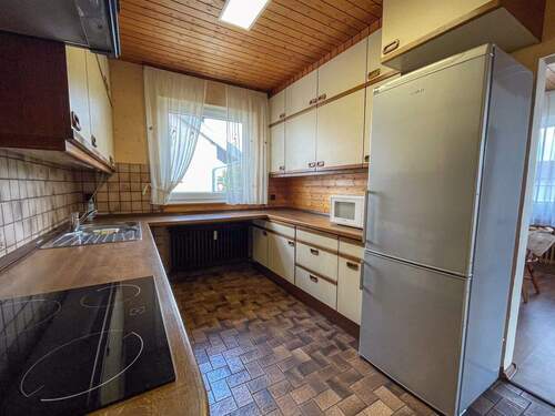 Küche - 4 Zimmer Etagenwohnung in Denkendorf