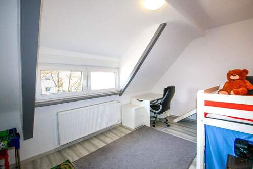 Kinderzimmer DG links - 